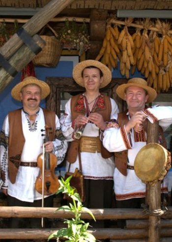 Козацькому роду нема переводу. Ансамбль «Веселі музики» 