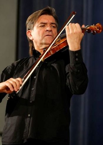 Галерея скрипкових геніїв - Кирило Стеценко (скрипка) 